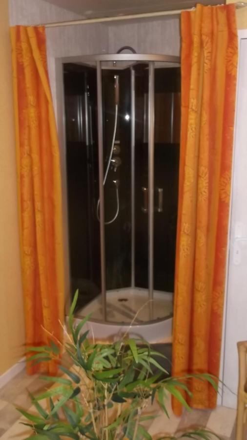 Bed and Breakfast Alain Et Flo Charancieu Экстерьер фото